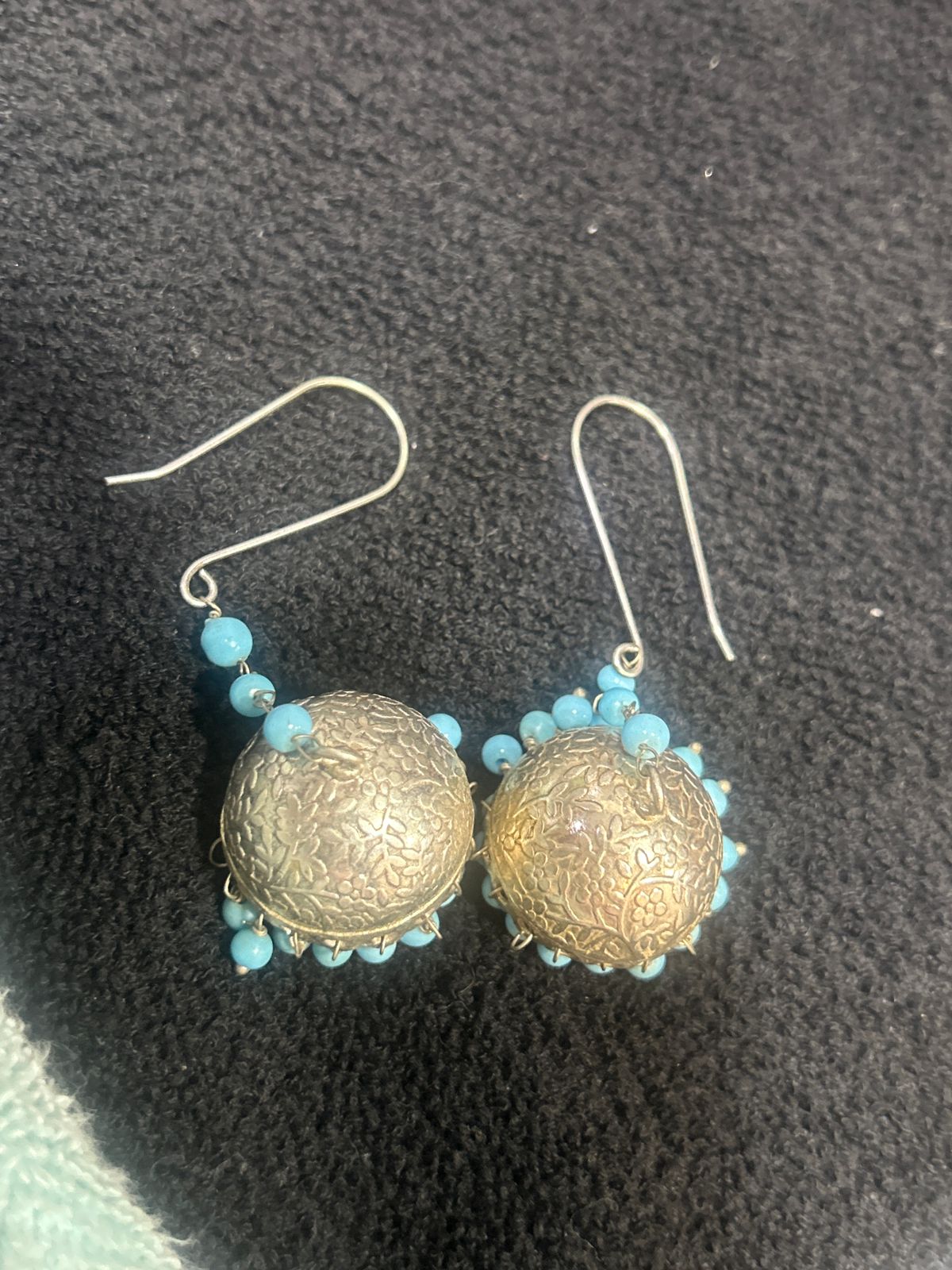 Earrings silver jumka &blue balls 40
