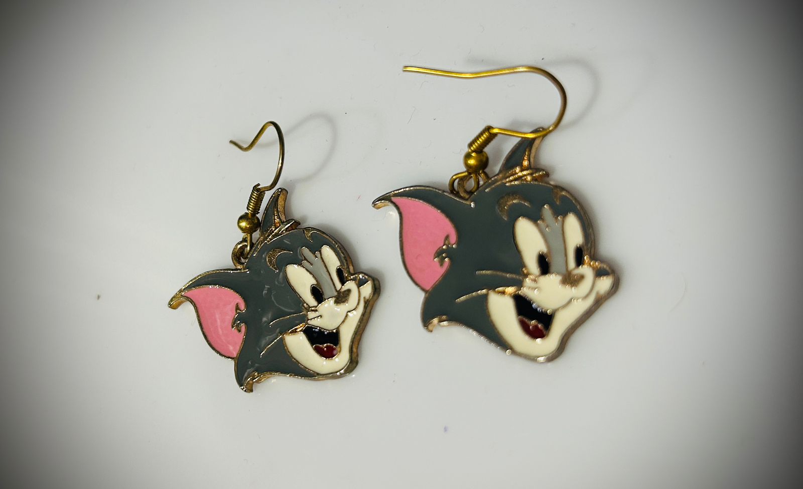 Earrings tom shape 42