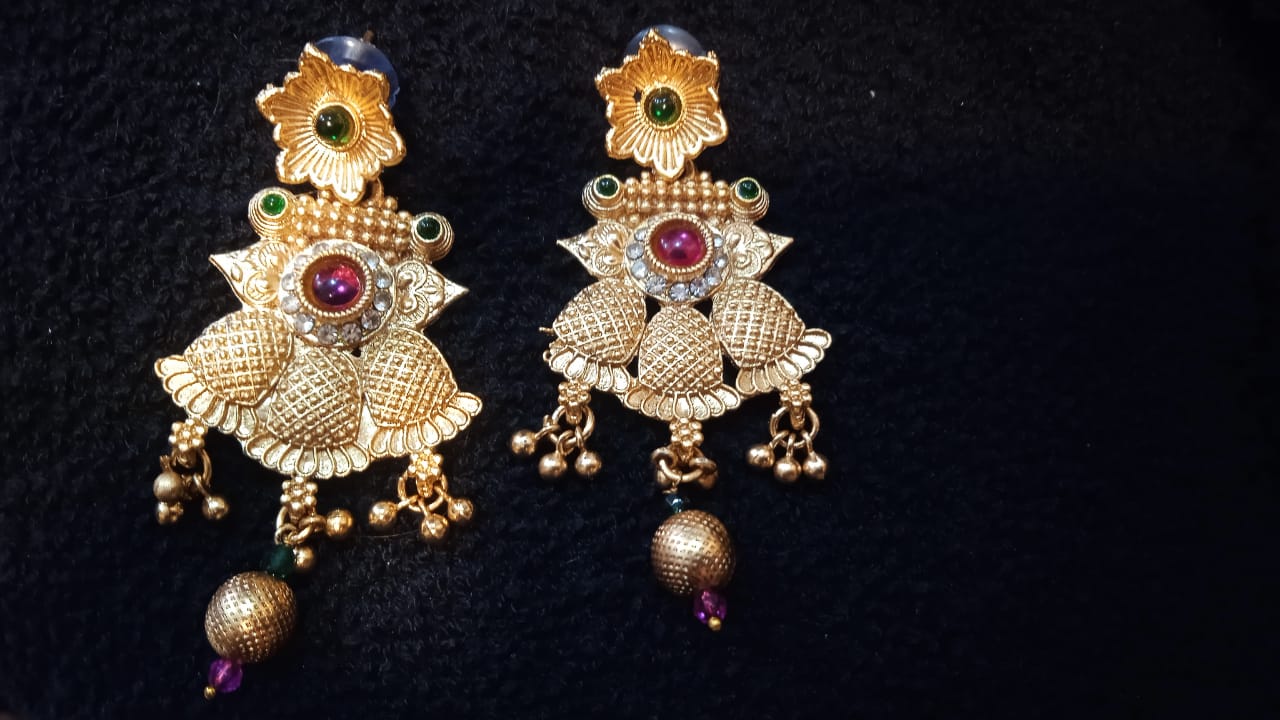 Earrings Golden Pink, Green, White Stone Work 8(10.09.25)