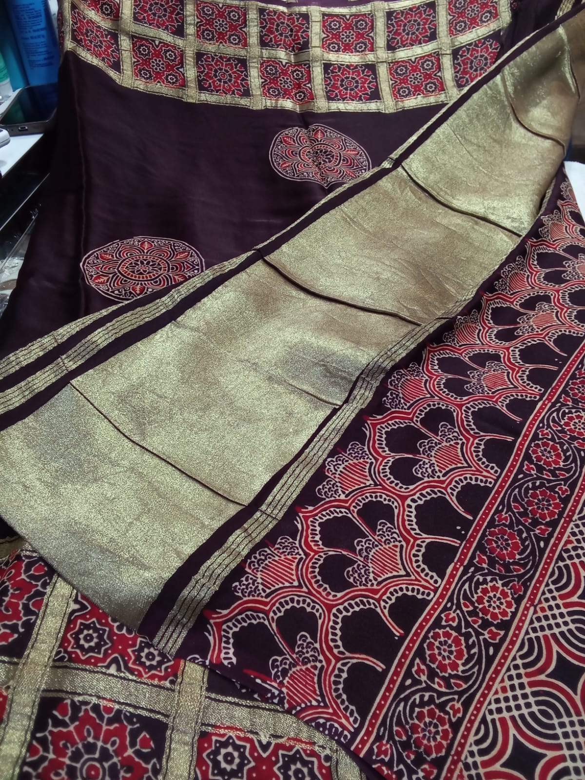 Sari Modal Jari Ajrakh Chocolate,Red & Golden Colour 33(11.10.25)