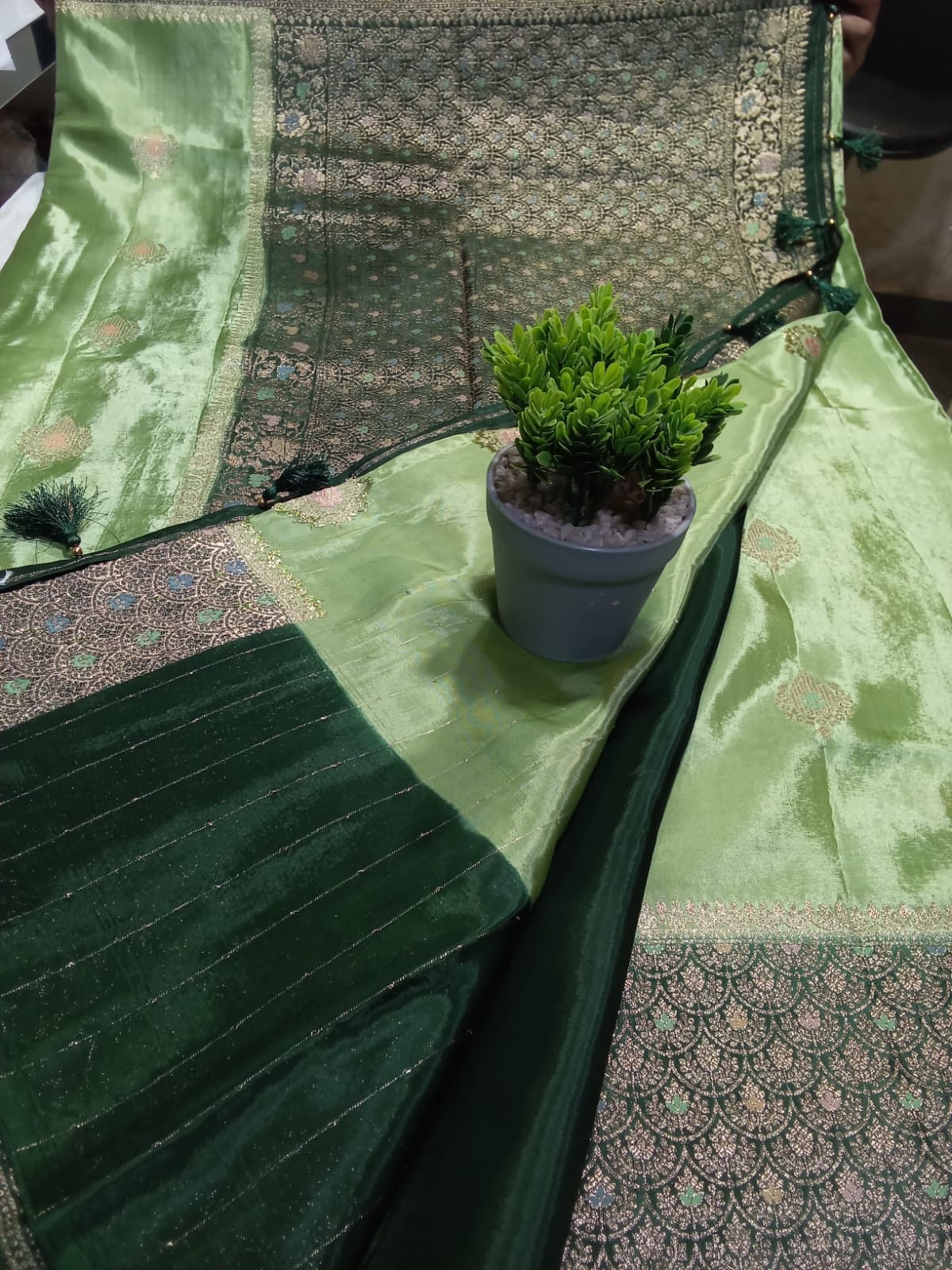Sari Maslin Green + pesta Green+ Golden Work 