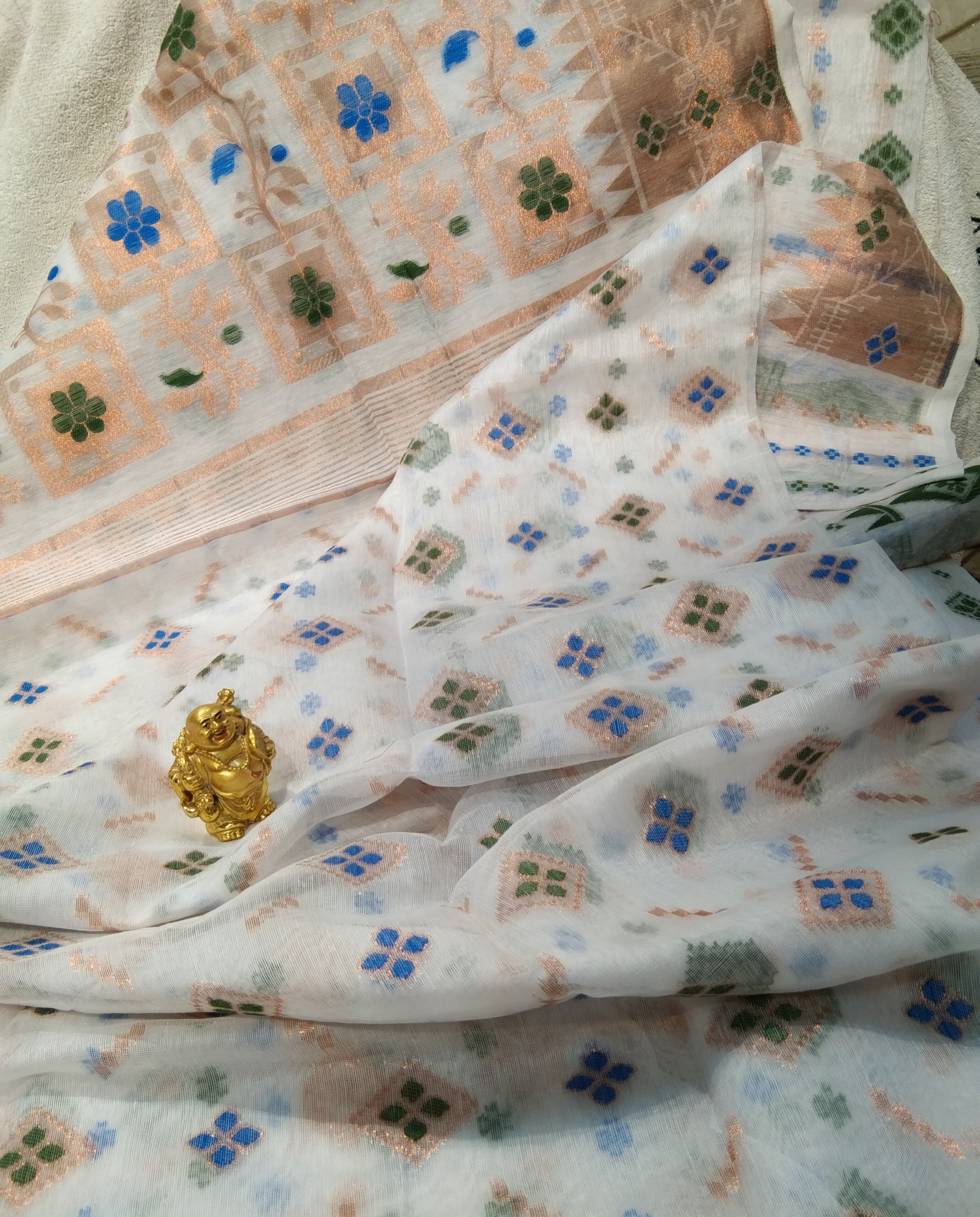 Sari Handloom White & Golden Mix Colour 