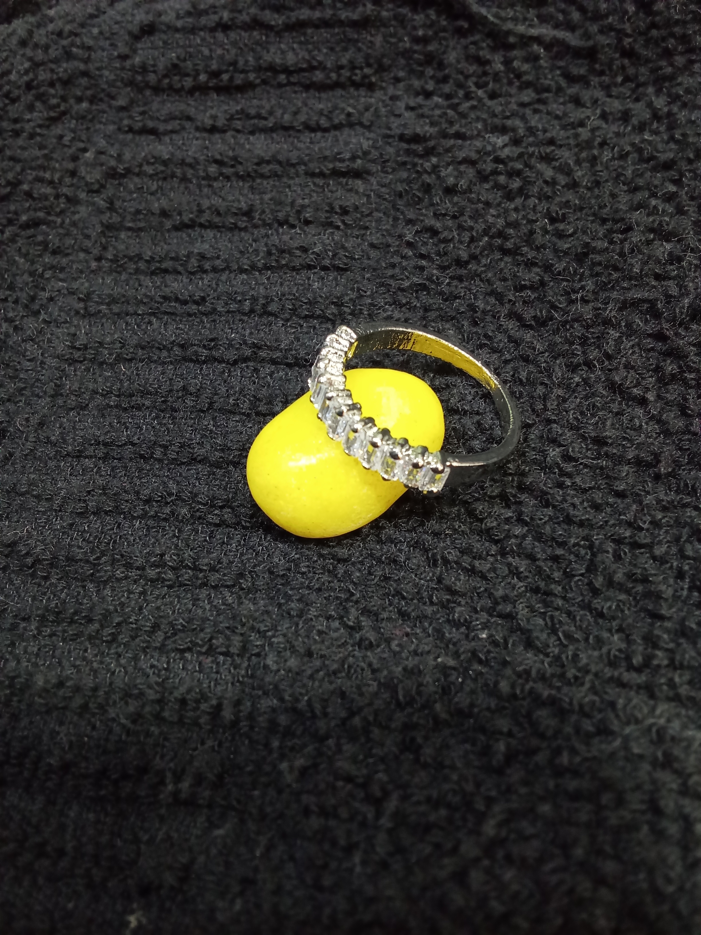 Ring silver stone 9