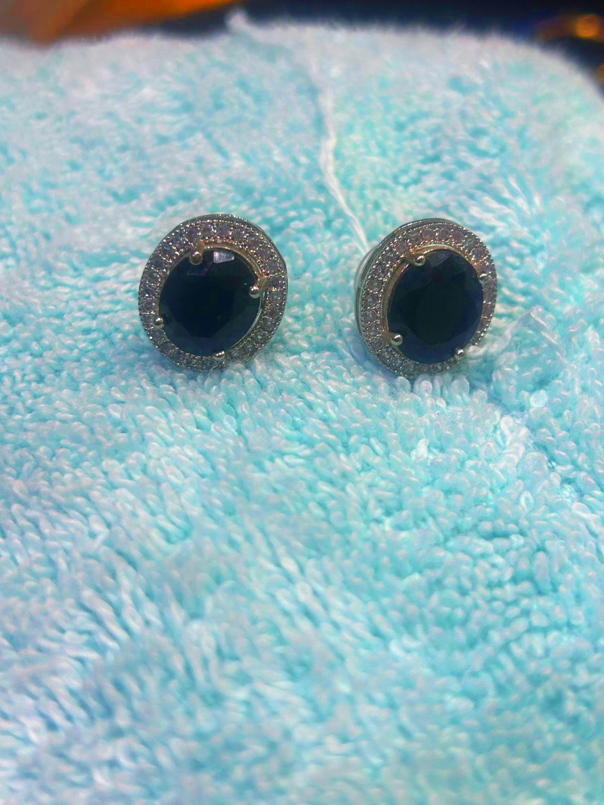 Earrings black stone 36