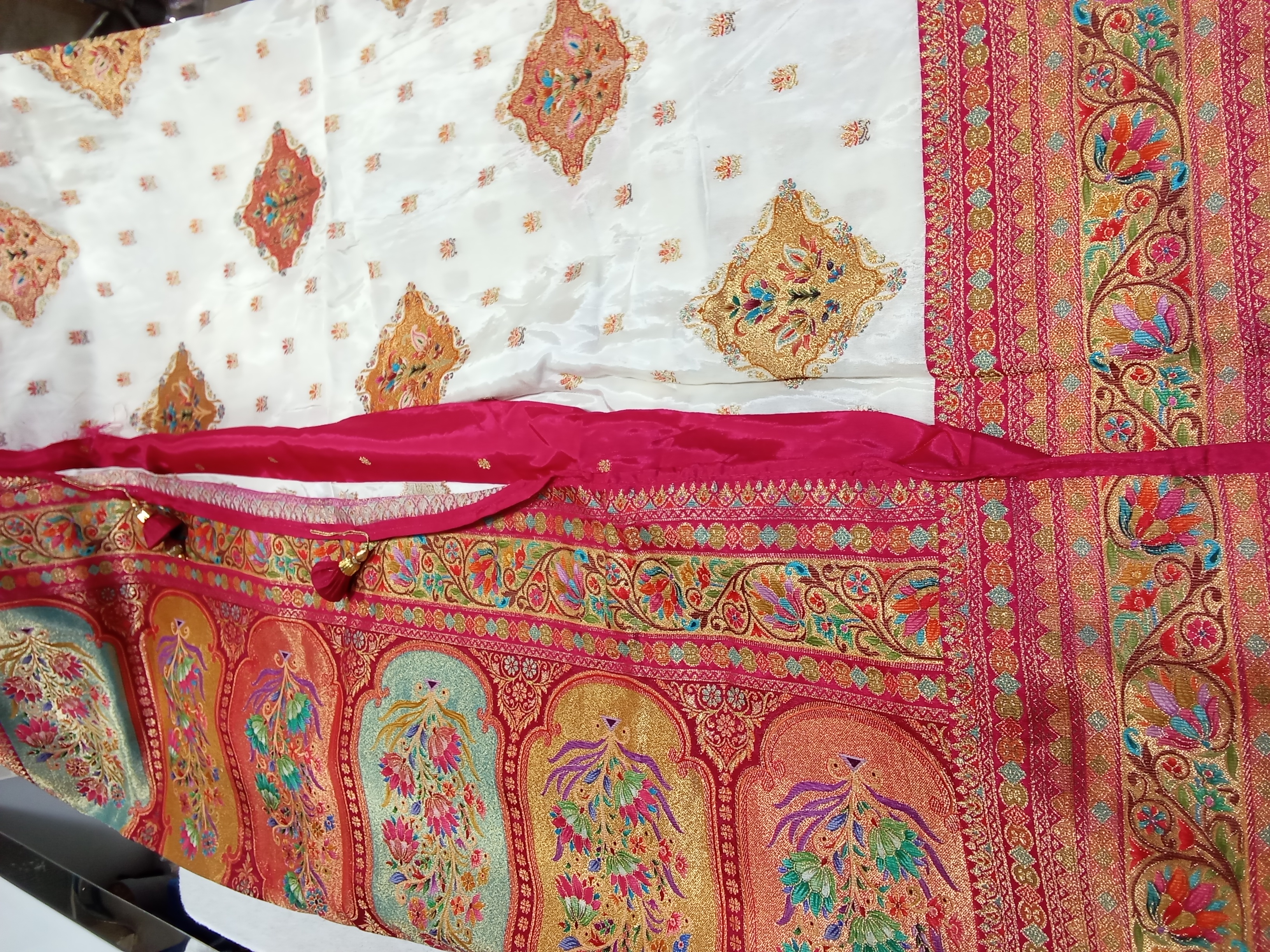 Sari  karni  silk white  & Rani pink 1(15.8.25)